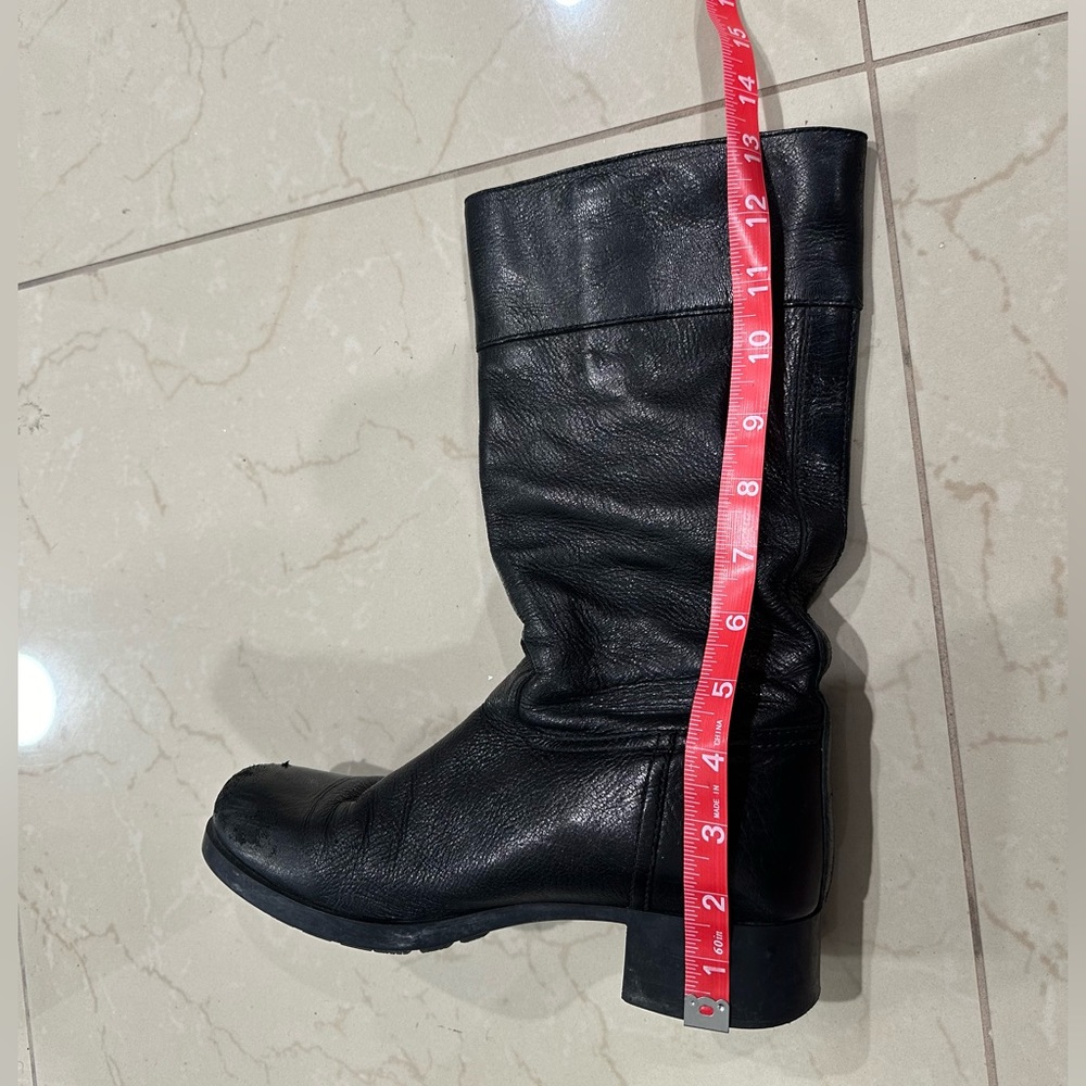 Prada Black Leather Soft Deer Skin
Double Buckle Boots 3W5356 EU37.5 US 7 - Picture 12 of 12